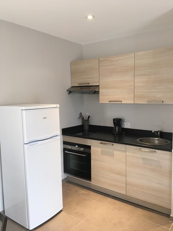 Appart'Hotel Et Chambres Essentiel Spa Arles Zewnętrze zdjęcie