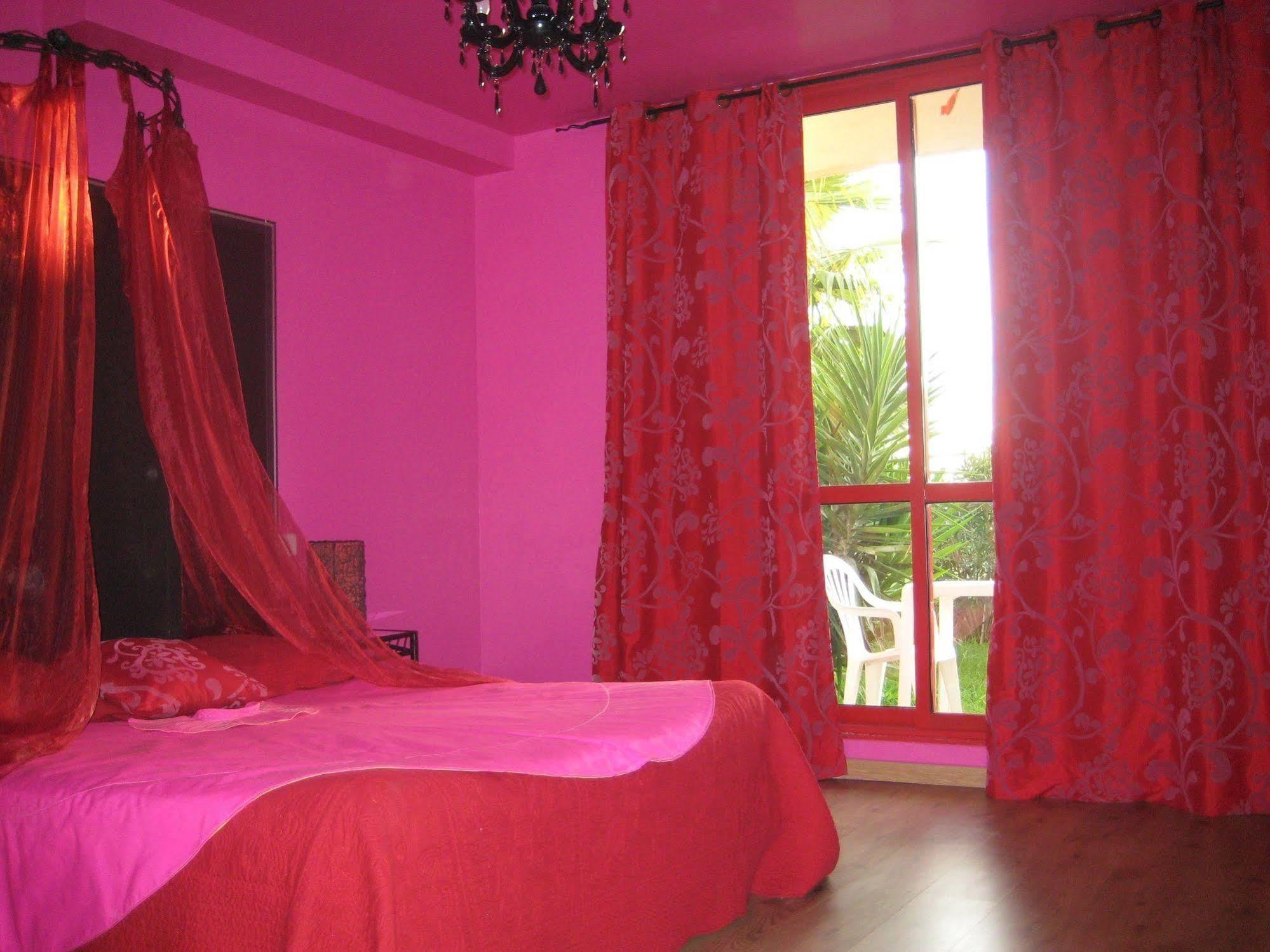 Appart'Hotel Et Chambres Essentiel Spa Arles Zewnętrze zdjęcie